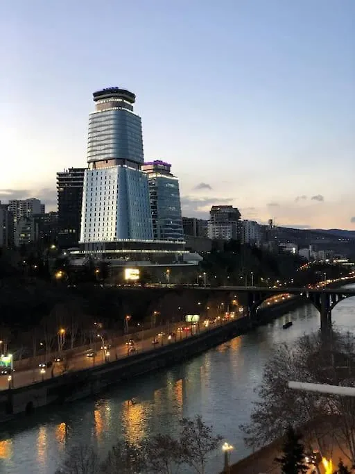 Riverside Apartment In Old Tbilisi