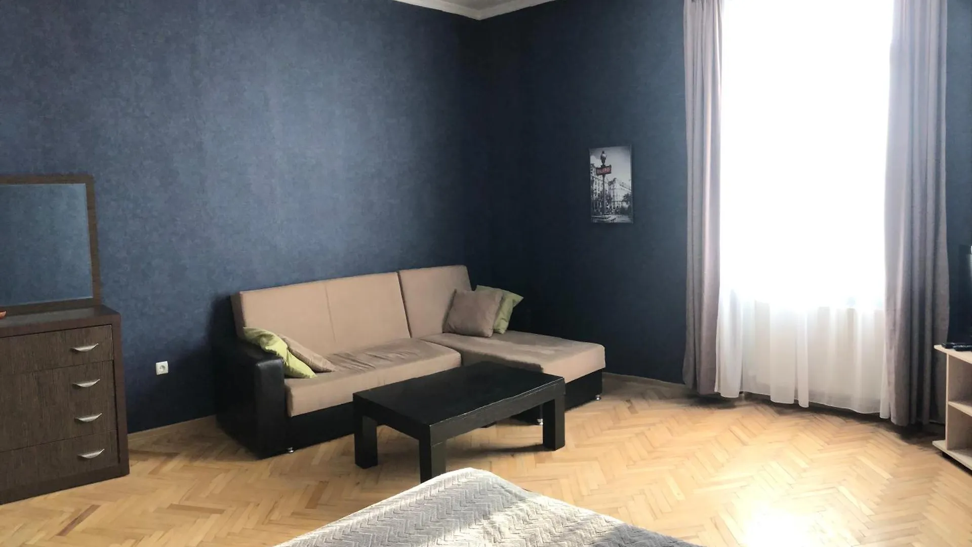 Riverside Apartment In Old Tbilisi